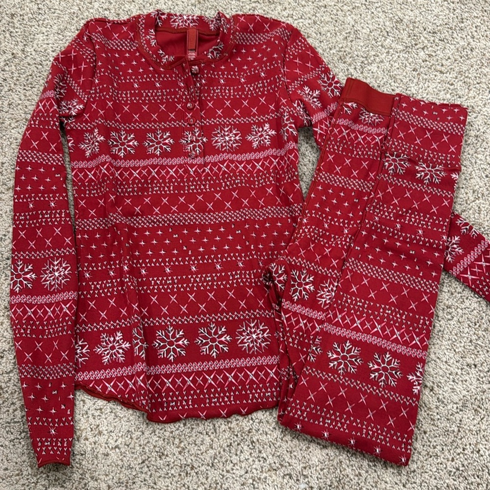 Skims Holiday Pj’s top and bottom size M